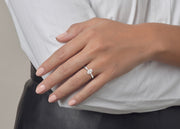 Delicacy Ovalado Oro Blanco